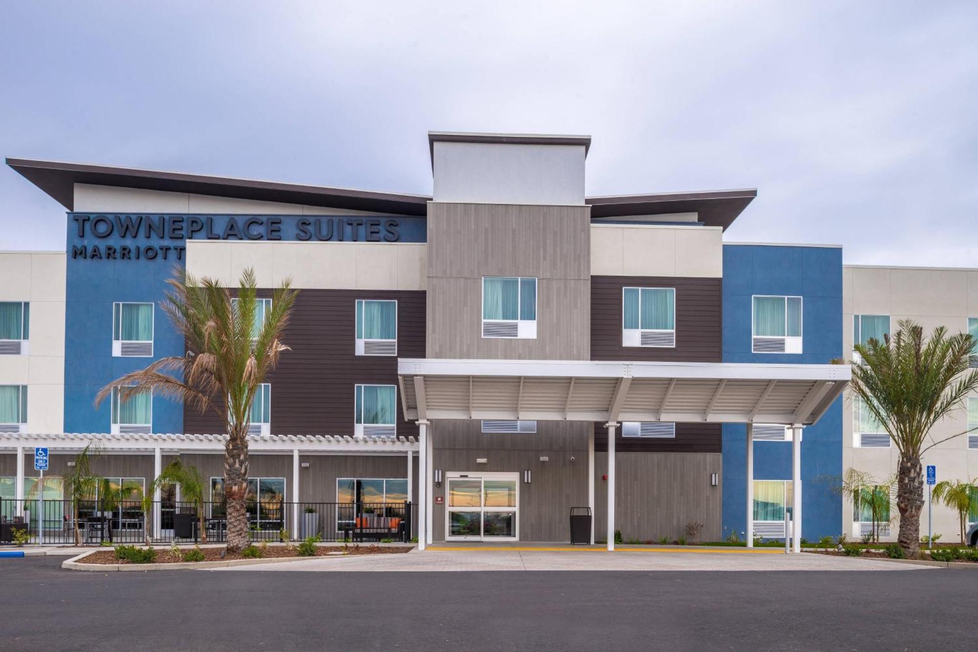 Towneplace Suites By Marriott Merced Exteriör bild